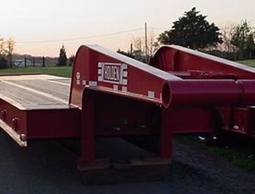 Moore Truck and Equipment Inventory:  Holden 3 Axle 50 Ton Narrow Neck Oilfield Lowboy