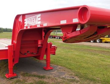 Moore Truck and Equipment Inventory:  Holden 2 Axle 35 Ton Narrow Neck Lowboy with Inverted 5th Wheel