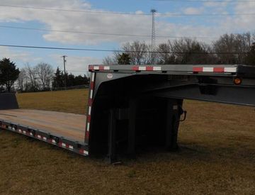 Moore Truck and Equipment Inventory:  Holden 20 Ton Tandem Axle Double Drop Cooler Hauling Trailer