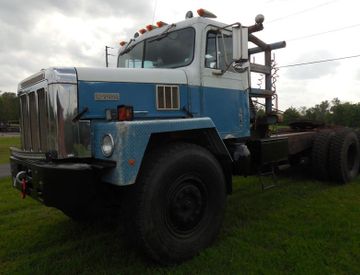 Moore Truck and Equipment Inventory: 1982 International 5070 Paystar Prime Mover